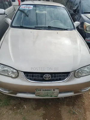 Toyota Corolla 2001 Gold
