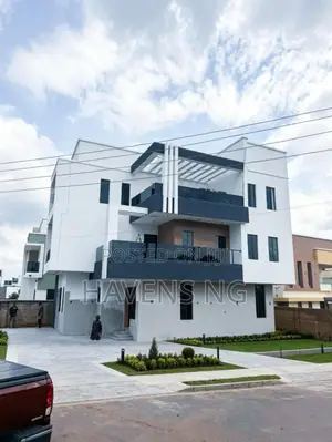5bdrm Duplex in Akobo for sale