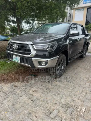 Toyota Hilux 2017 Black