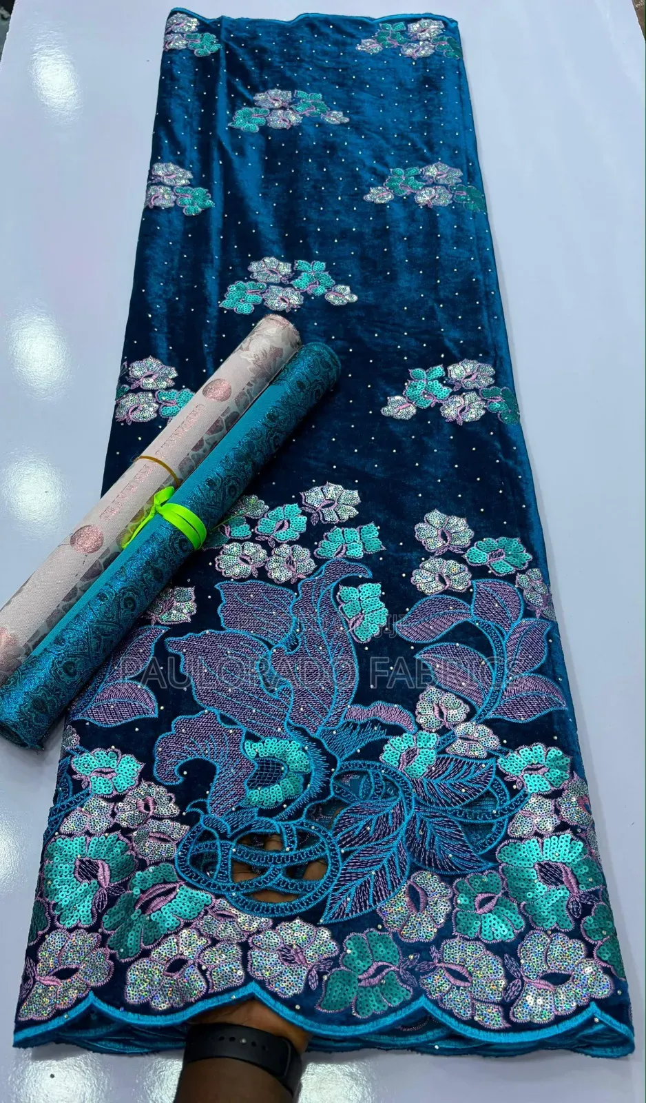 Big Velvet Lace