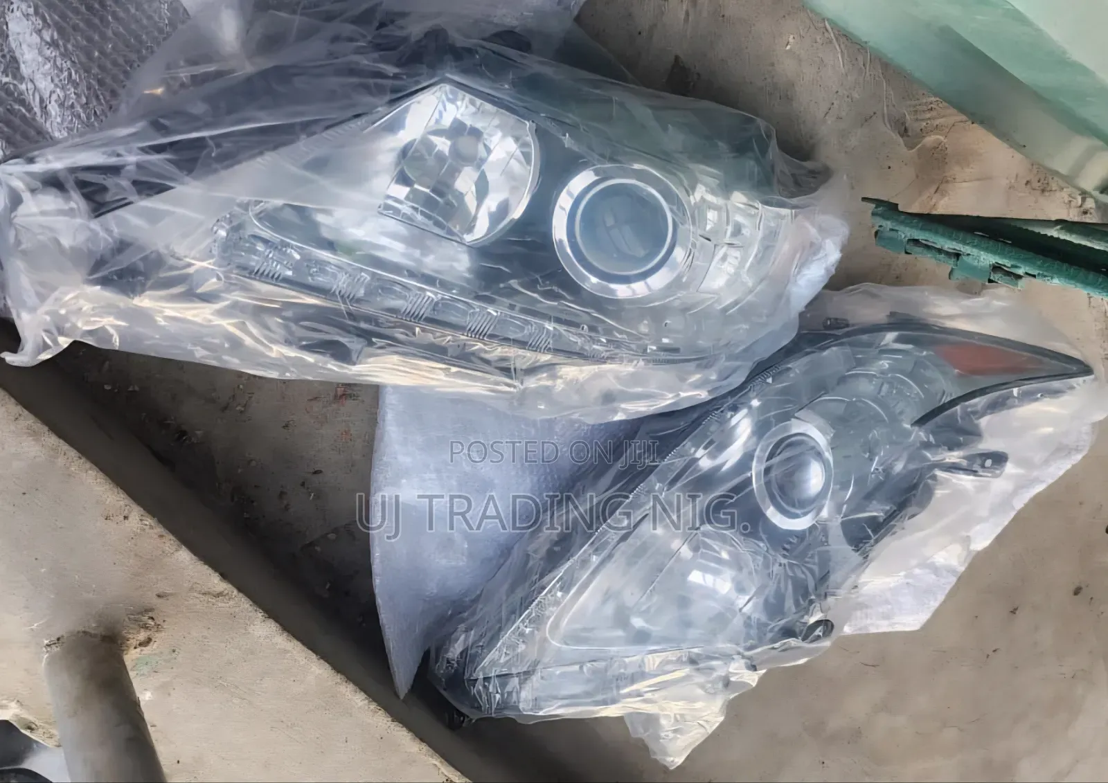 Headlight ES 2015