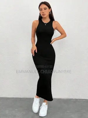 Black Sleeveless Ladies Maxi Dress