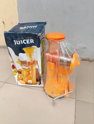 Hand Juicer and Vegetable Extractor