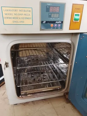 Neatly Used Laboratory Incubator