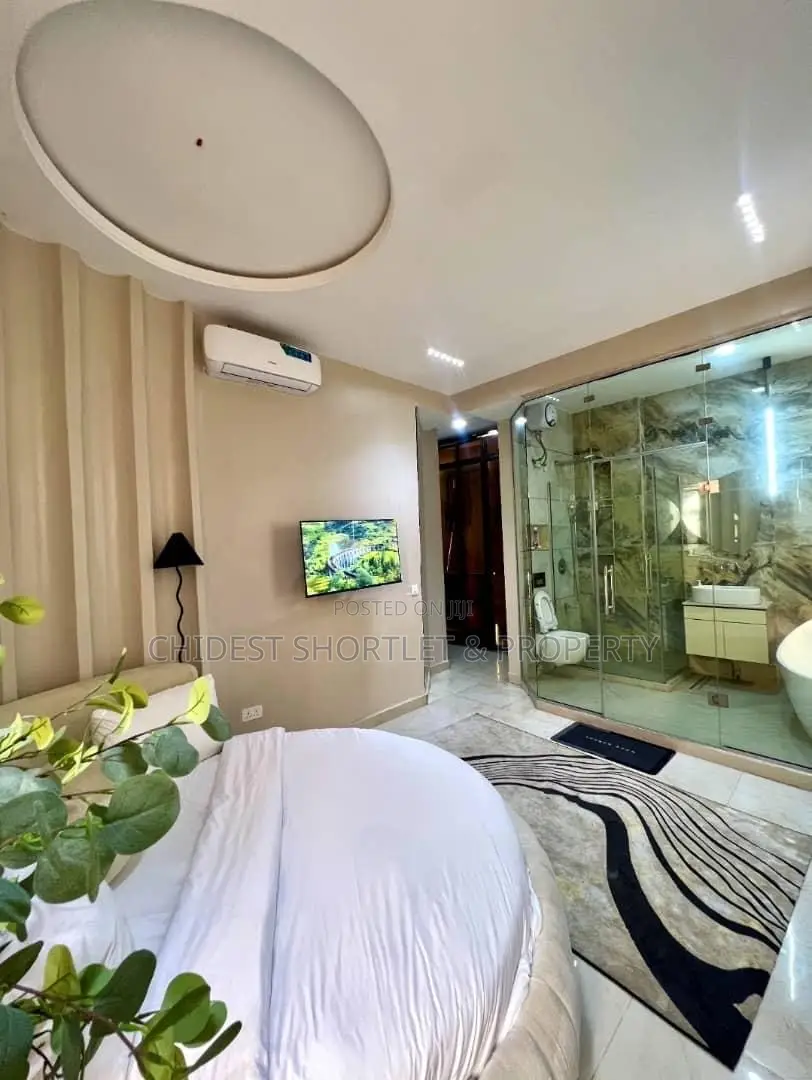 Luxury 2 Bedroom Service Apartment