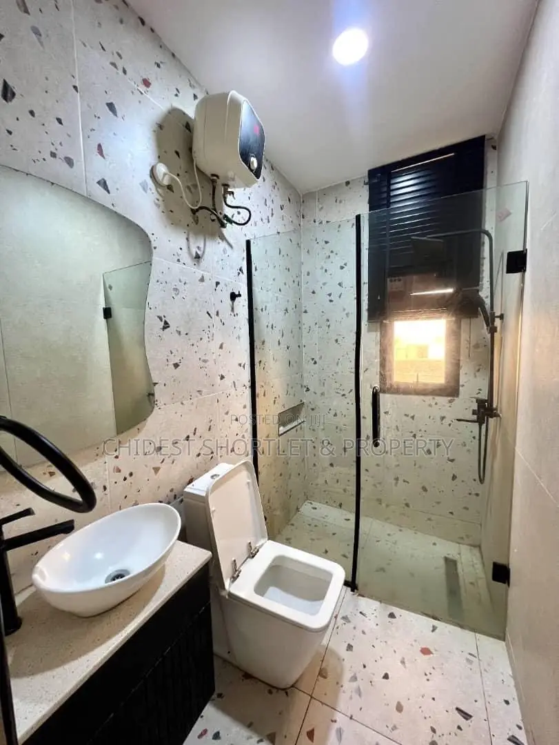 Luxury 2 Bedroom Service Apartment
