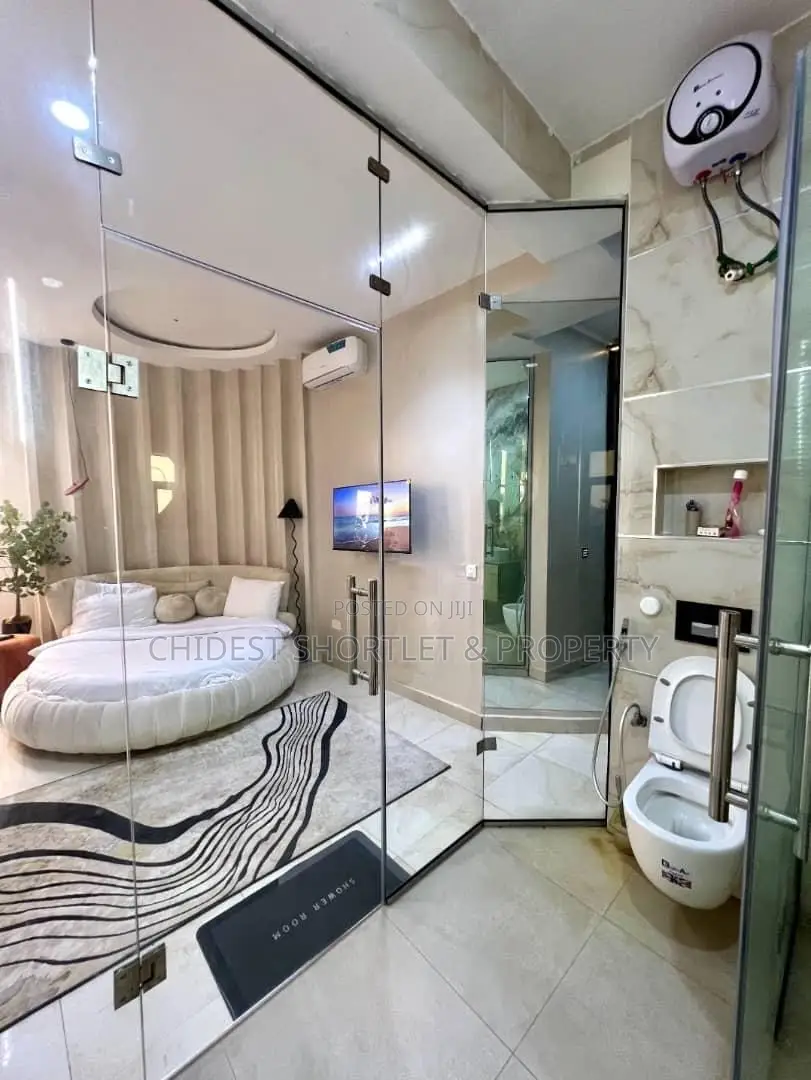 Luxury 2 Bedroom Service Apartment