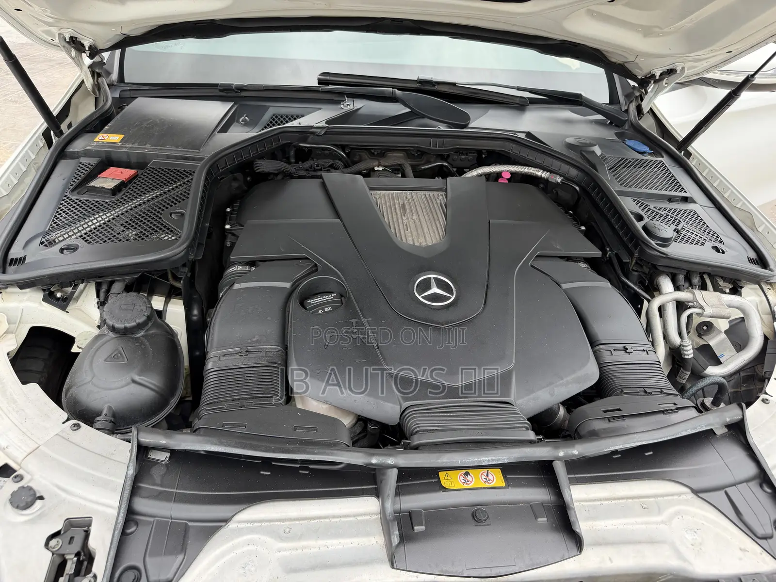Mercedes-Benz C400 2016 White