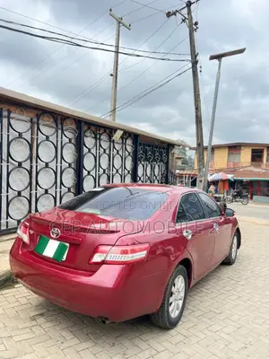Toyota Camry 2011 Red