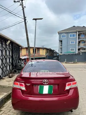 Toyota Camry 2011 Red