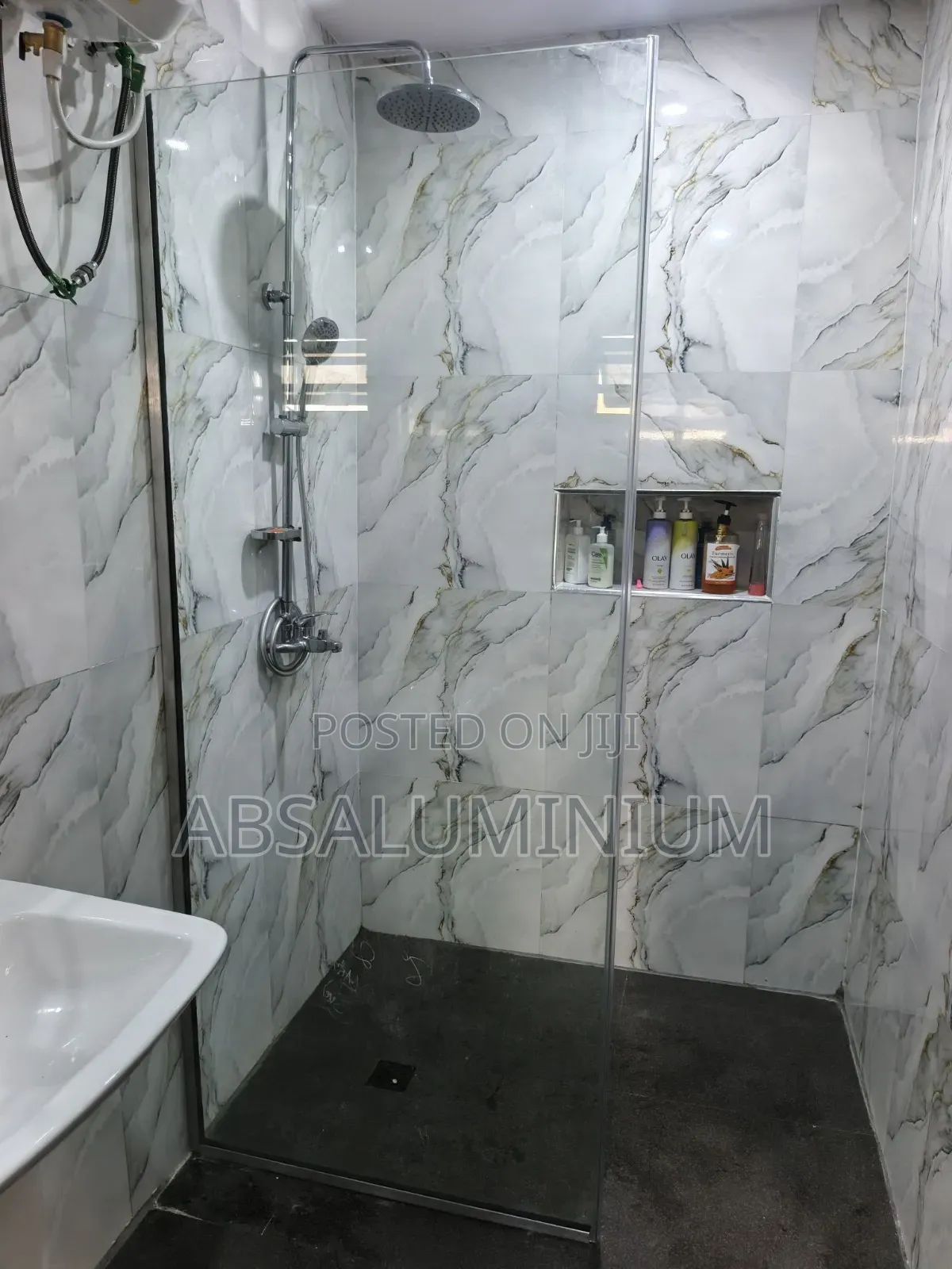 One Sided Fixed Bathroom Shower Cubicle