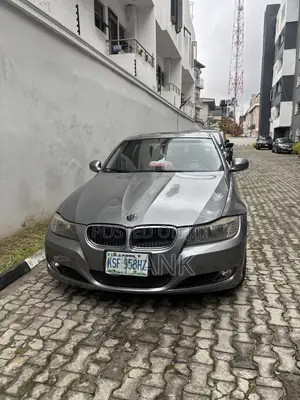 BMW 328i 2010 Gray