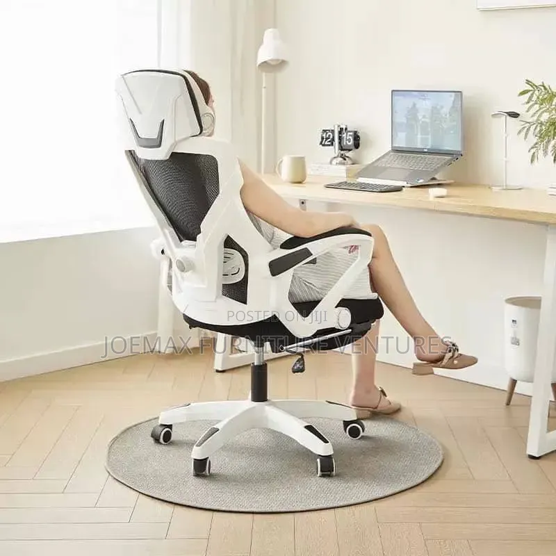 Standard Office Chair With Headrest.