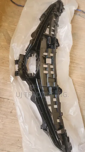 Camry Grille Se 2018