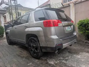 GMC Terrain SLT-1 FWD 2012 Gold