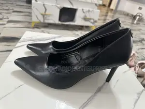 Classic Black Pointed-Toe Pumps