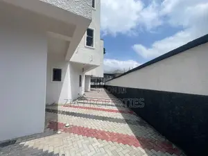 3bdrm Maisonette in Ajah for sale