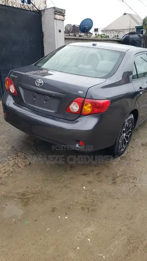Toyota Corolla 2009 Gray