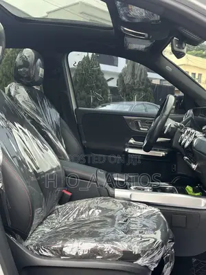 Mercedes-Benz GLB-Class GLB 250 4MATIC 2020 Silver