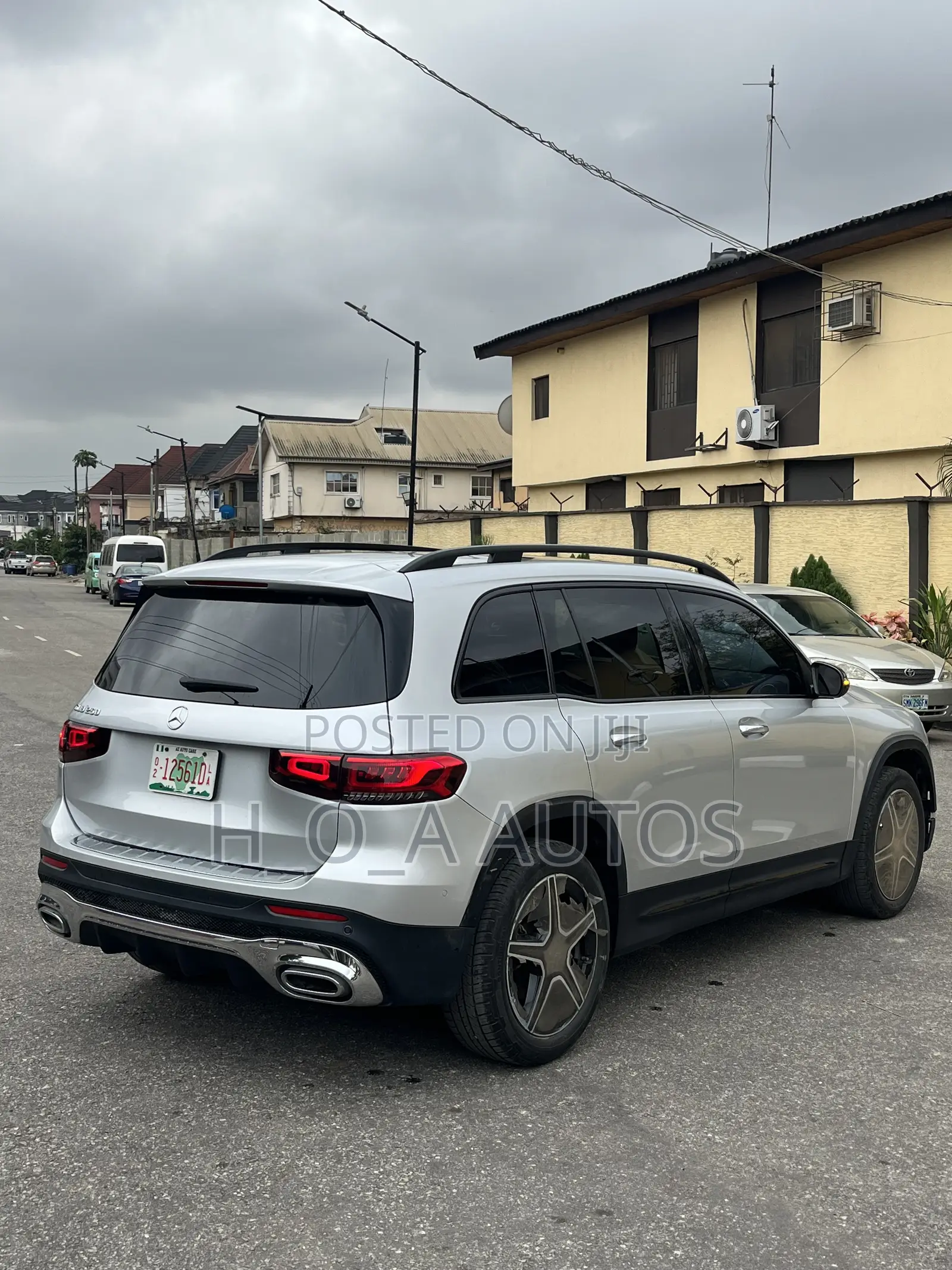 Mercedes-Benz GLB-Class GLB 250 4MATIC 2020 Silver
