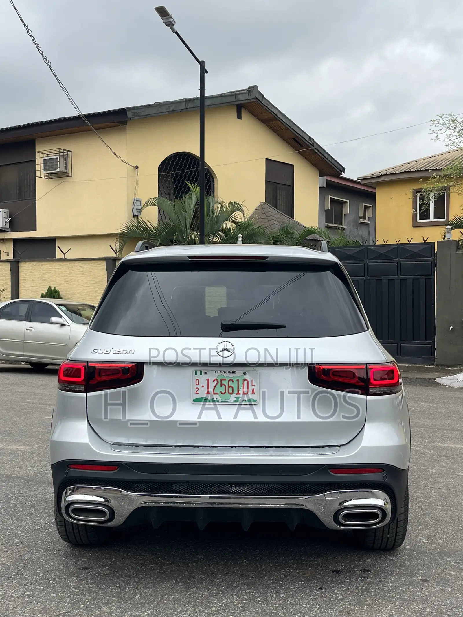 Mercedes-Benz GLB-Class GLB 250 4MATIC 2020 Silver