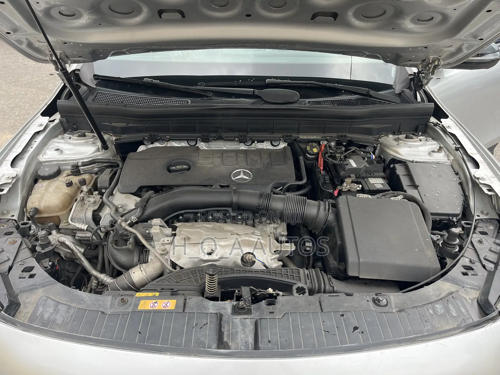 Mercedes-Benz GLB-Class GLB 250 4MATIC 2020 Silver