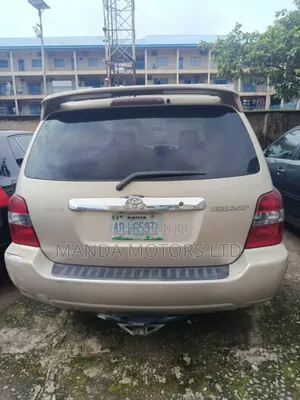 Toyota Highlander 2005 Gold