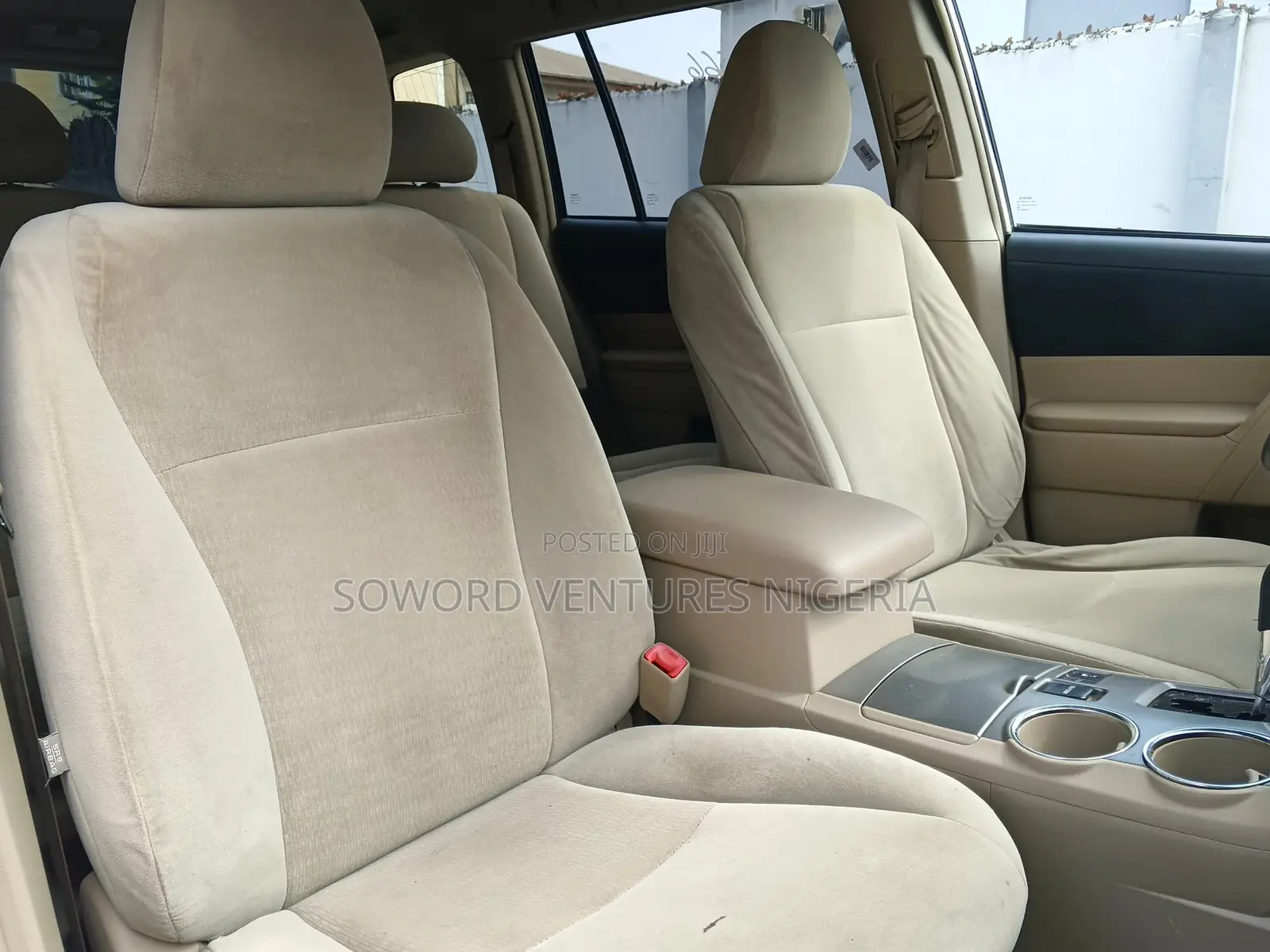 Toyota Highlander 2012 Gold