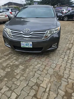 Toyota Venza LE 2012 Gray
