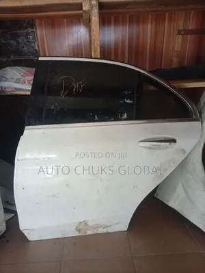 2016/2018 C300 W205 Doors and Booth