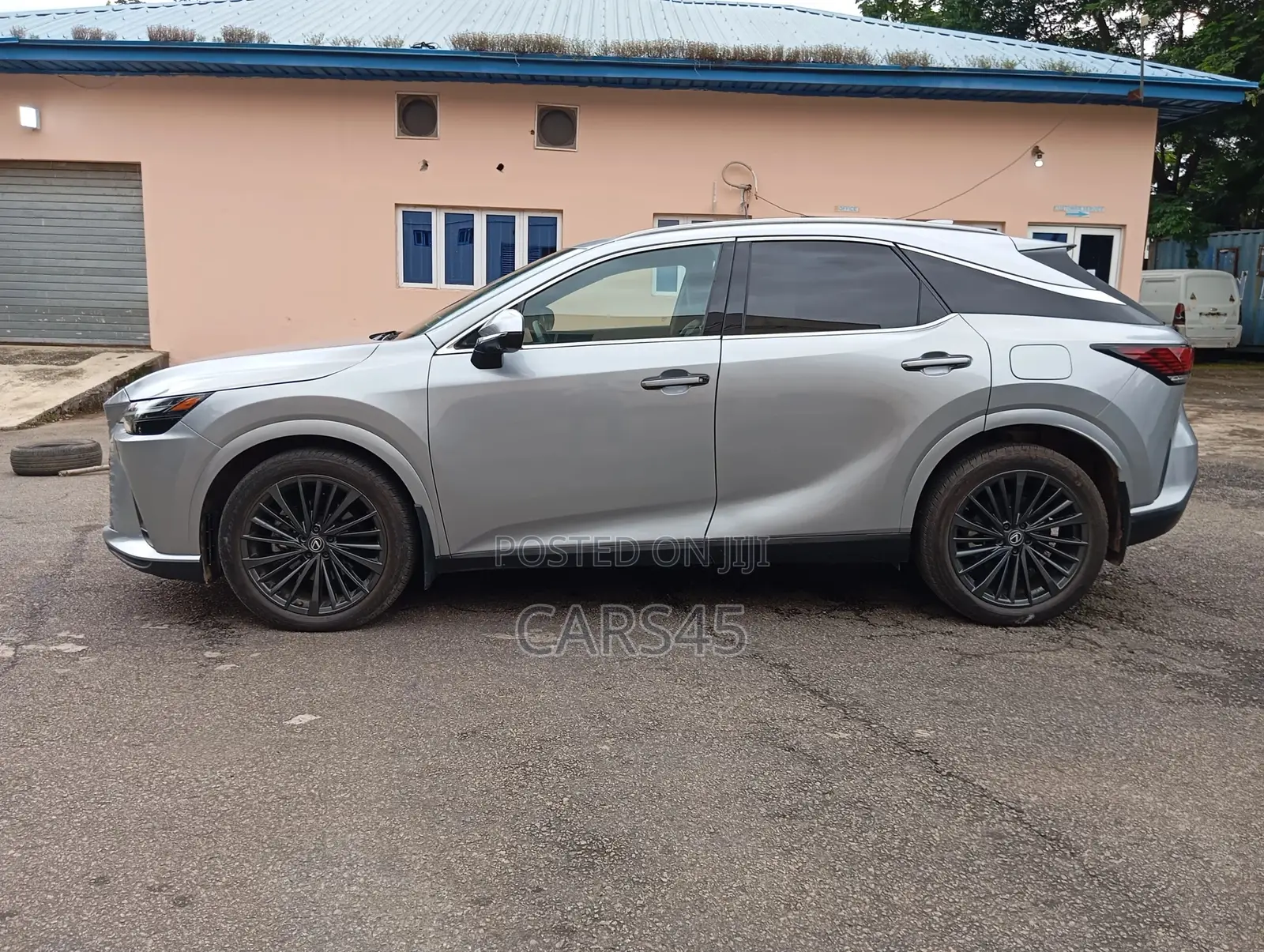 Lexus RX 2025 Silver