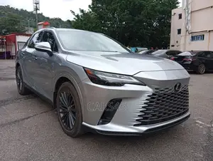 Lexus RX 2025 Silver