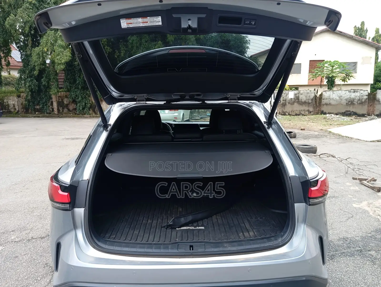 Lexus RX 2025 Silver