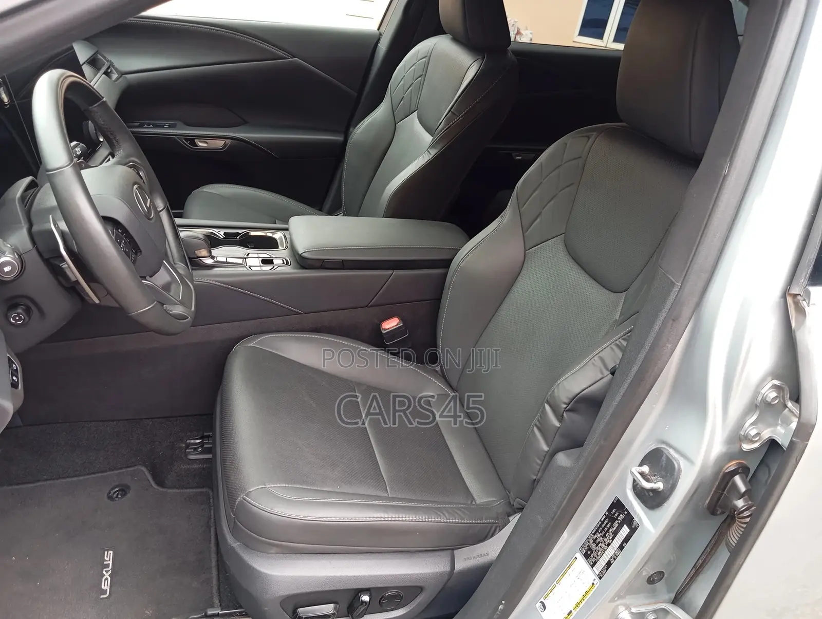Lexus RX 2025 Silver