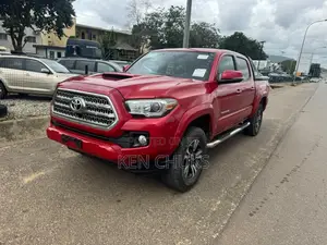 Toyota Tacoma 2017 Red