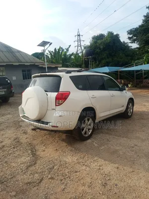 Toyota RAV4 2008 White