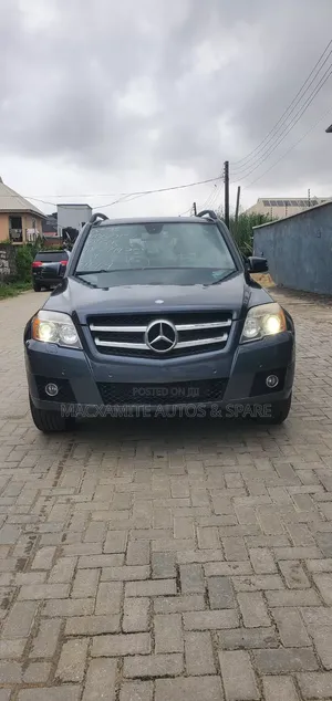 Mercedes-Benz GLK-Class 2009 Blue