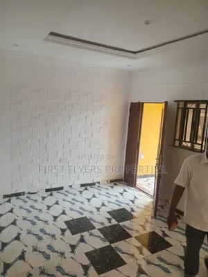 1bdrm Bungalow in Estate At Back Of A for rent