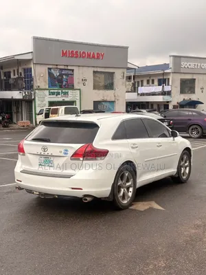 Toyota Venza V6 2011 Off white