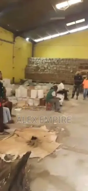 Warehouse for Lease in Mile 2