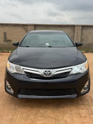 Toyota Camry XLE V6 4dr Sedan (3.5L 6cyl 6A) 2013 Black