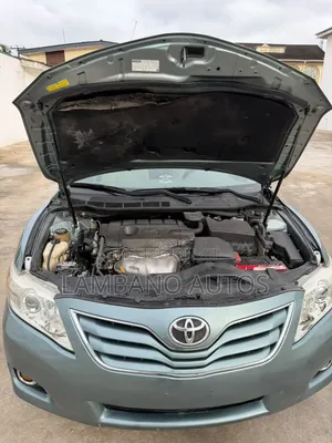 Toyota Camry 2010 Green