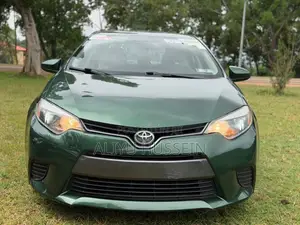 Toyota Corolla 2015 Green