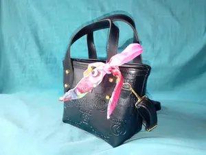 Long Strab Spot Able Bag
