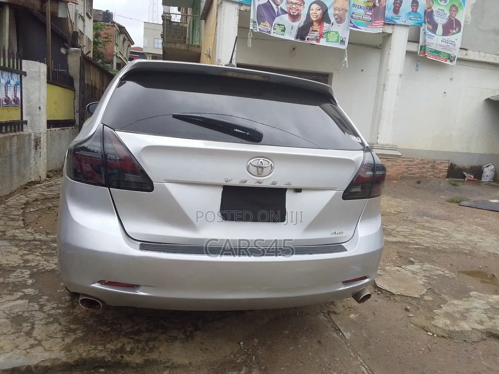 Toyota Venza 2011 Silver