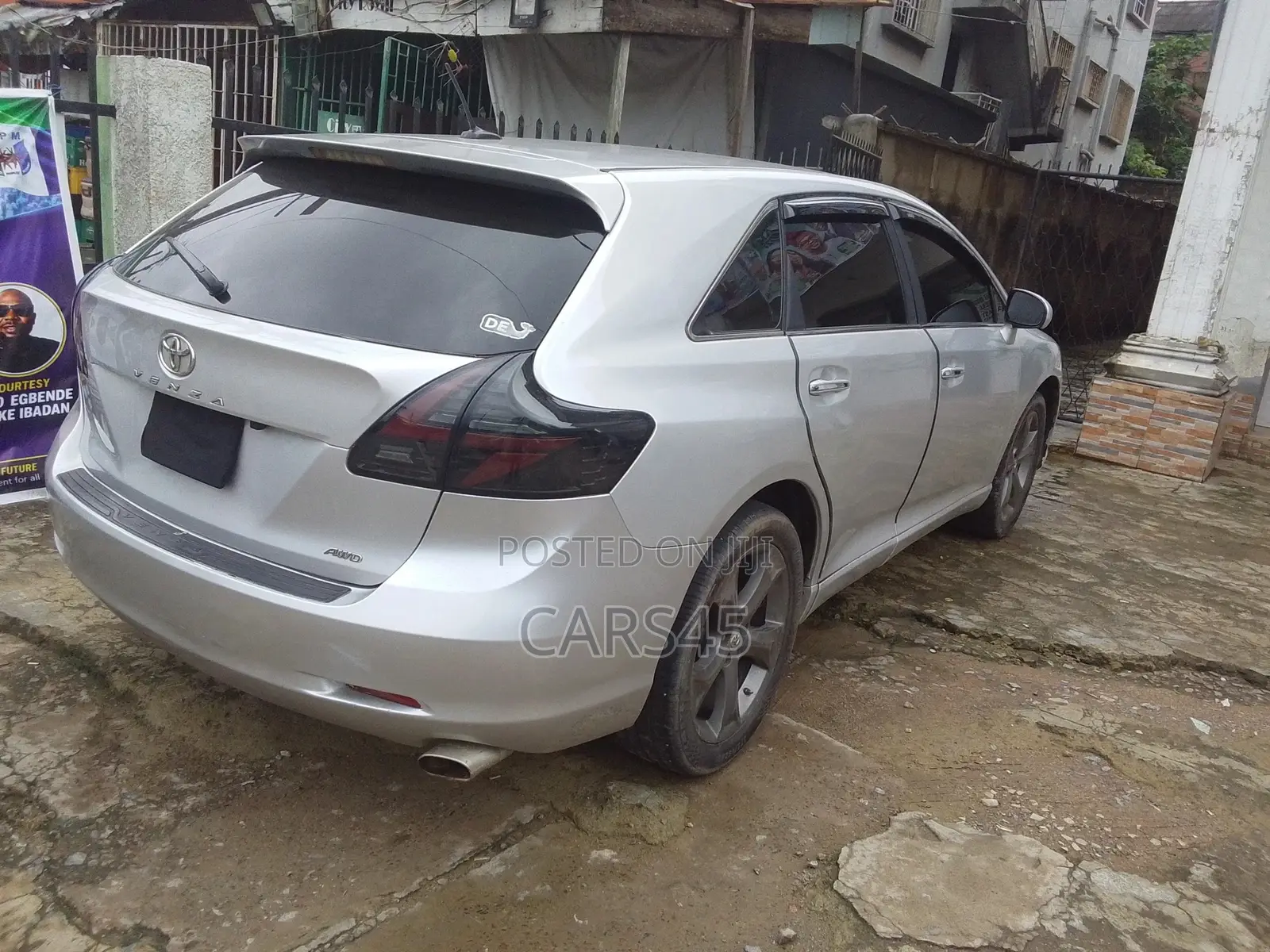 Toyota Venza 2011 Silver