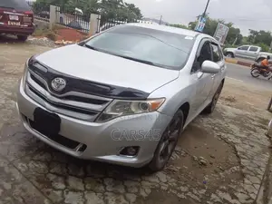 Toyota Venza 2011 Silver