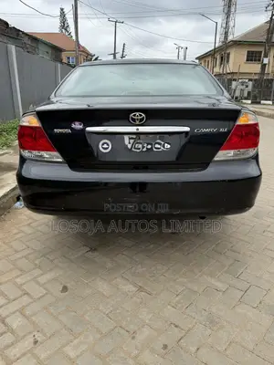 Toyota Camry XLE 4dr Sedan (2.4L 4cyl 5A) 2005 Black