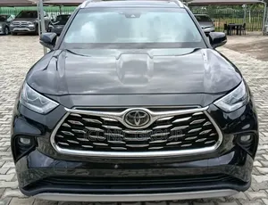 Toyota Highlander Platinum 2022 Matt Black