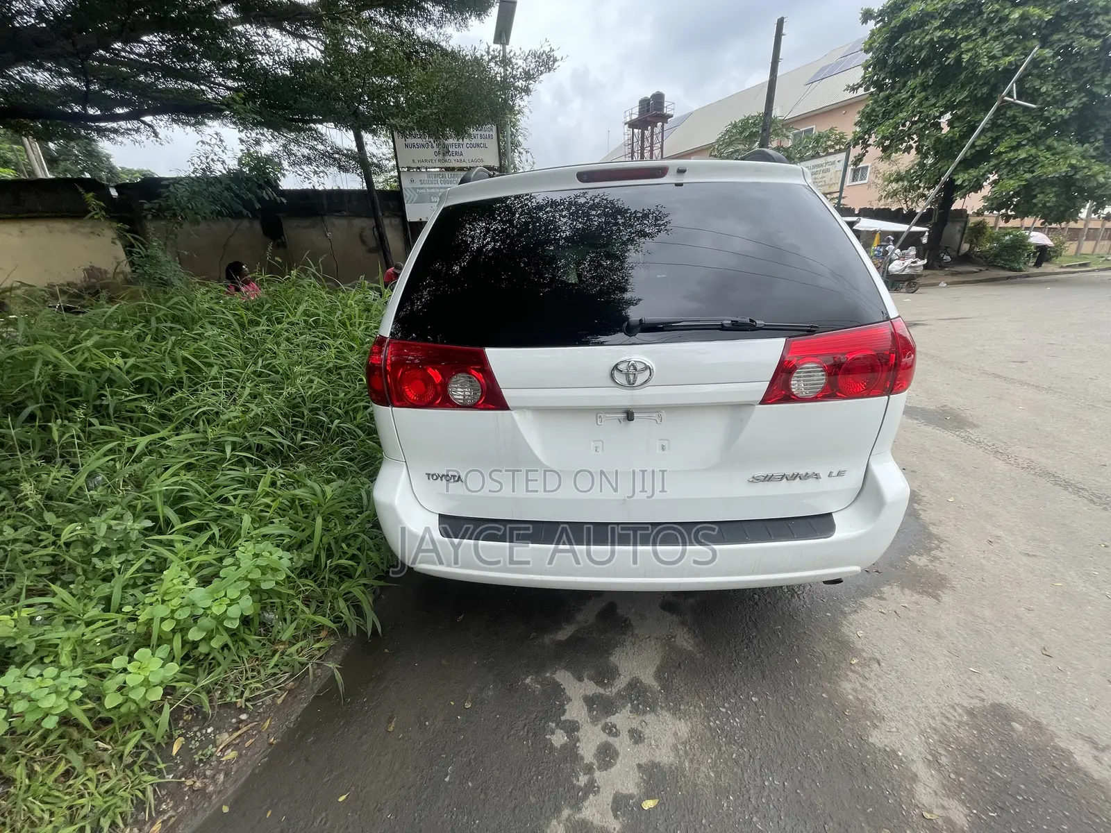 Toyota Sienna 2006 White